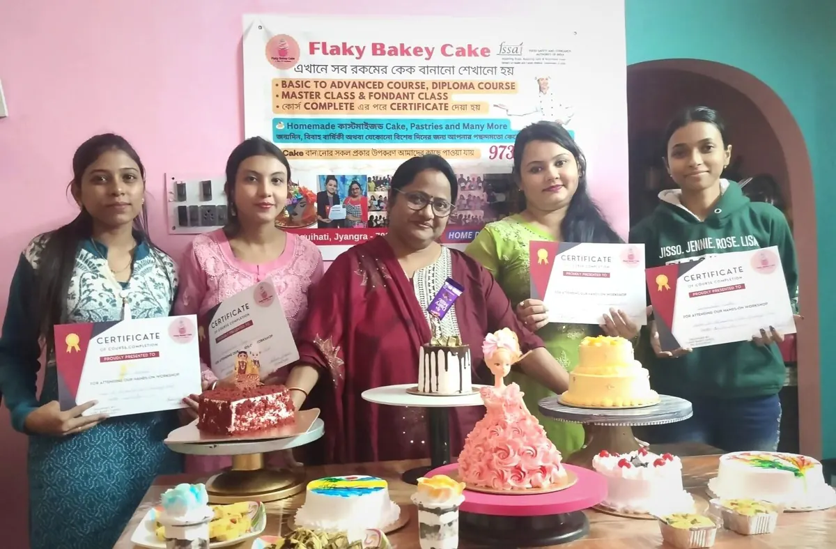 Flaky Bakey cake baking class certificates, students and hands-on practice in Kolkata